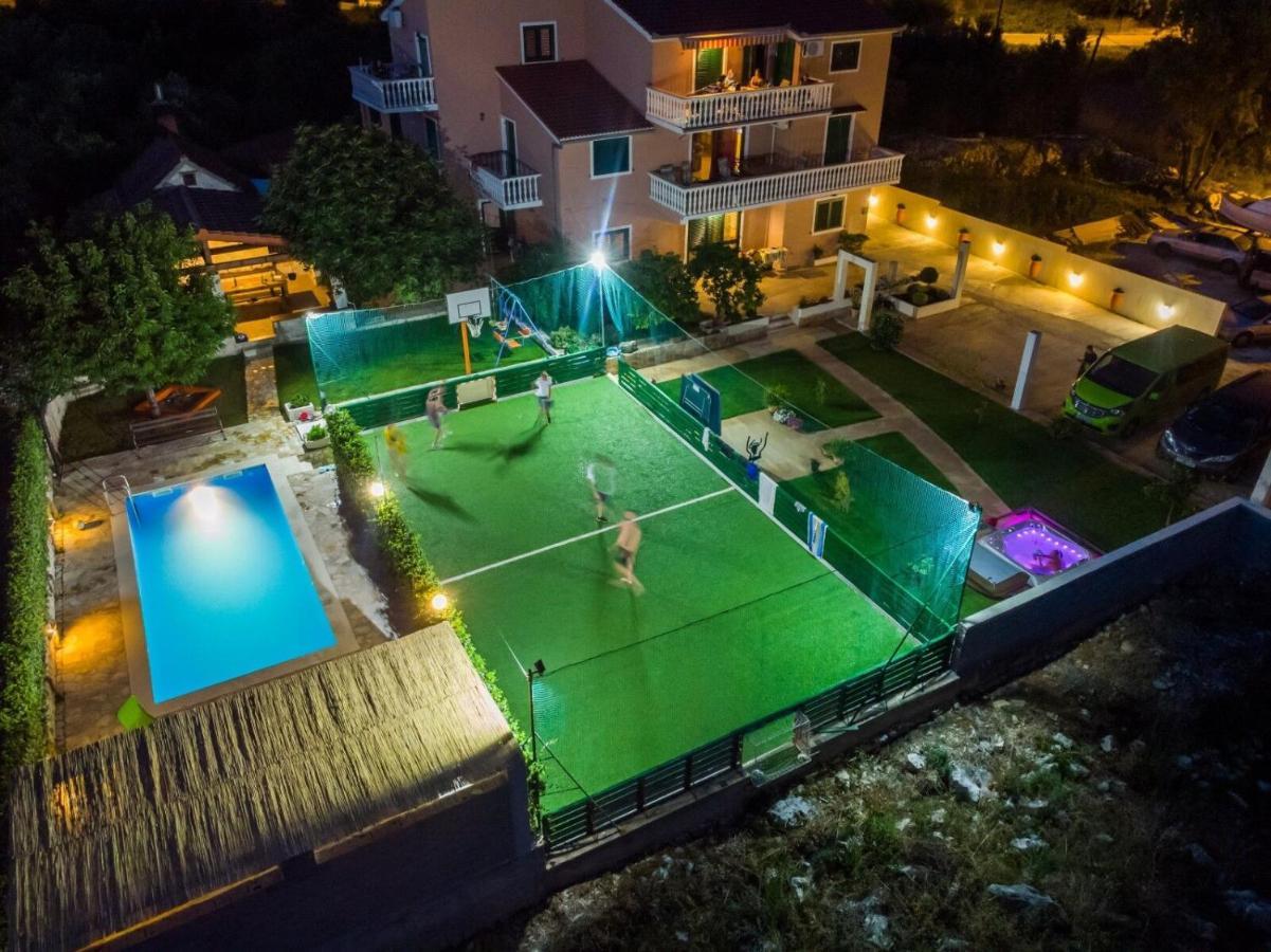 Apartments Mirko 希杰·弗朗吉卡 外观 照片